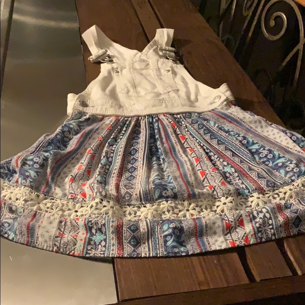 Girls dress